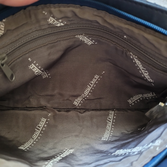 Whiting and Davis metal mesh purse . Navy color - Picture 4 of 6